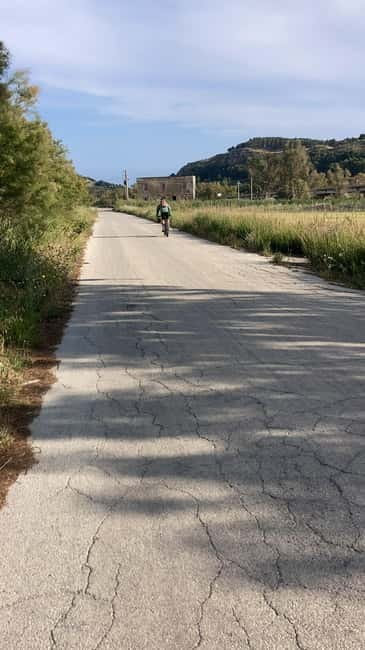 E-Bike Scala dei Turchi: Food tasting, villages, snorkeling, nature reserve - Sicilian villages, back roads, and local stories