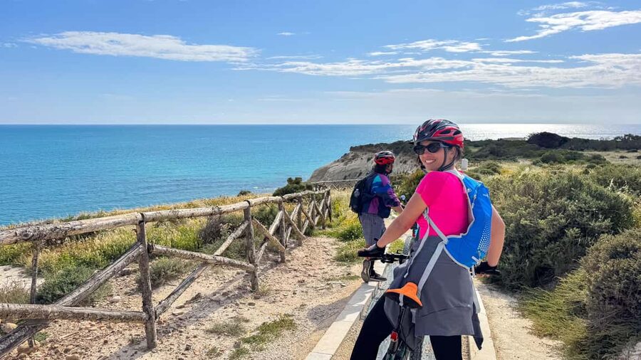 E-Bike Scala dei Turchi: Food tasting, villages, snorkeling, nature reserve - What the $85 price really covers
