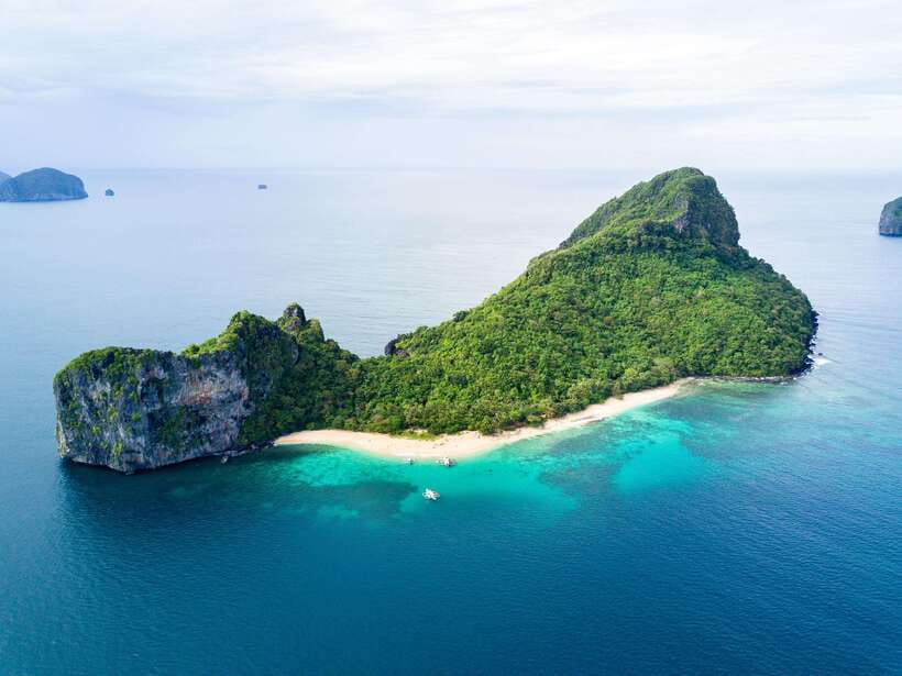 El Nido: Island Hopping and Snorkeling Private Boat Tour C - Secret Beach is the route’s famous payoff