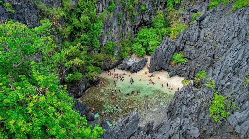 El Nido: Island Hopping and Snorkeling Private Boat Tour C - Star Beach finishes with more water time