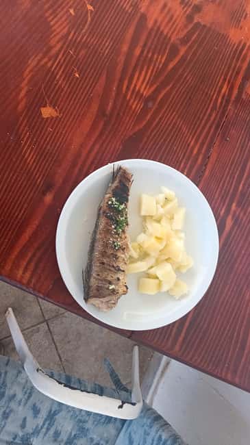 Elaphite Islands Cruise and Blue Cave Snorkeling Boat Tour - Homemade lunch at a family house on Šipan