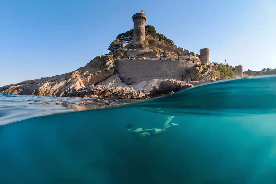 Explore Costa Brava & Tossa de Mar: Trails, snorkel & meal - Tossa’s castle and the Vila Vella