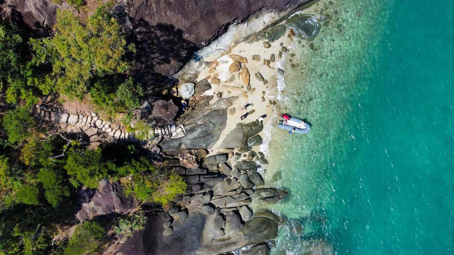 From Airlie Beach: Hook Island Cultural Tour, Sail & Snorkel - Key points at a glance
