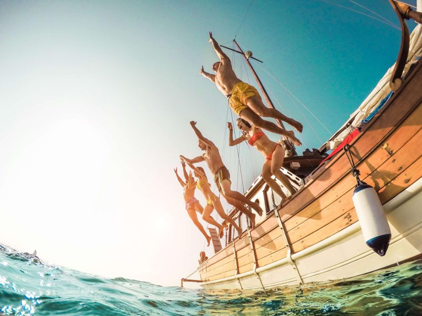 From Amalfi: Capri Island Boat Tour with Snorkeling & Drinks - Key points to know before you book
