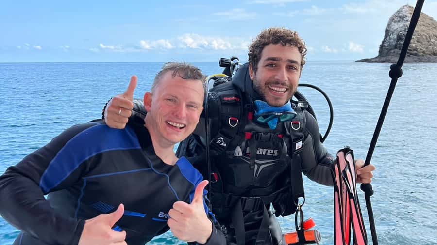 From Dubai: Fujairah Scuba Dive and Snorkeling - Snorkeling, sunbathing, and the pace between sessions