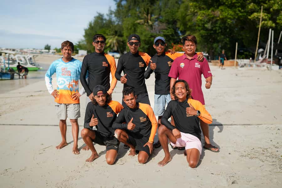 From Gili Air: Snorkeling with Turtles & Underwater Statue - Gili Meno adds a useful break