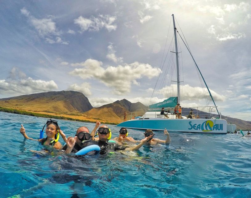From Kaanapali: Afternoon West Maui Snorkeling w/ Drinks - The ride along West Maui’s coast