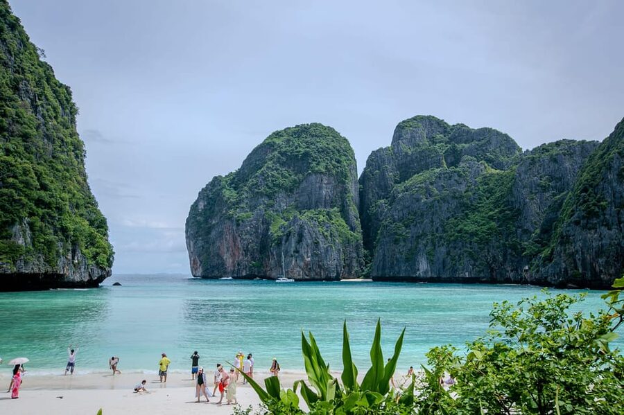 From Phi Phi: Full Day Longtail Tour Maya Bay & Snorkeling - Loh Samah Bay and the short-stop problem