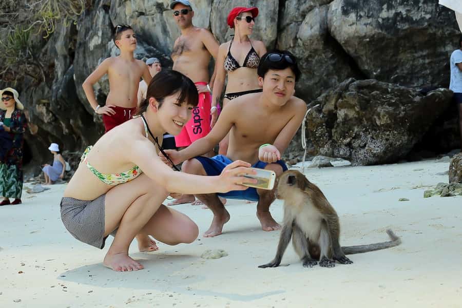 From Phuket: Phi Phi and Maya Bay Snorkeling by Speedboat - Maya Bay, with an important closure warning