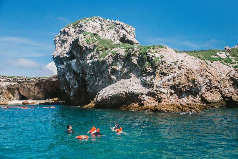 From Puerto Vallarta: Marieta Islands Snorkeling Trip - Snorkeling along the rocky reefs