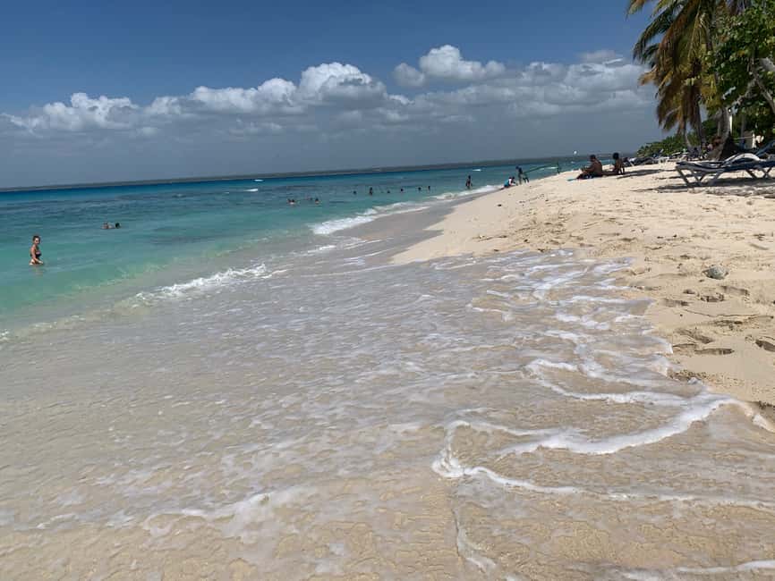 From Punta Cana: Catalina Island Swim, Sail & Snorkel - Catalina Island, with four hours planned for sand and sun