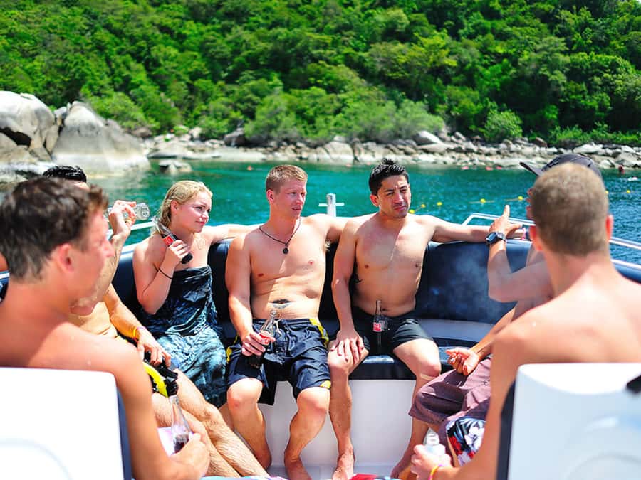 From Samui: Koh Tao and Nangyuan Snorkeling Tour Day Trip - Food, comfort, and the rhythm of the day
