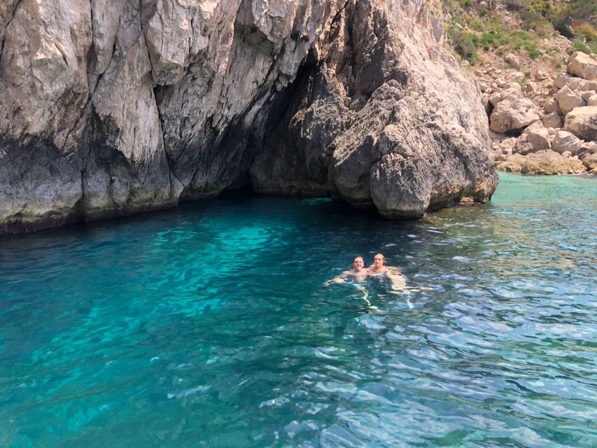 From Sorrento: Ischia and Procida Boat Tour with Snorkeling - Cruising past Ischia’s famous sights