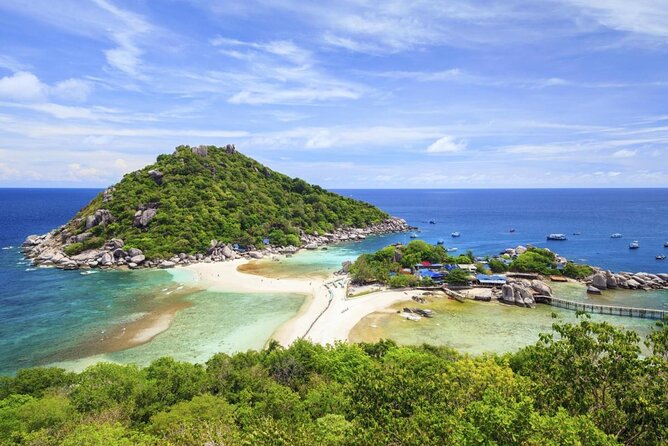 Full day snorkeling adventure around Koh Tao - The best parts of this Koh Tao boat day