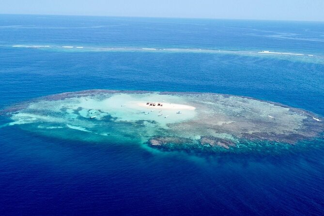 Full-Day Tour to Punta Rucia and Cayo Arena with Snorkeling - Playa Ensenada and the Speedboat to Cayo Arena