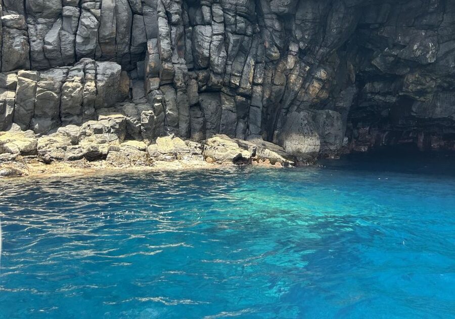 Funchal: Private Boat Tour w/Snorkel & Paddle up 11 people - Cabo Girão Cliff and Fajã dos Padres