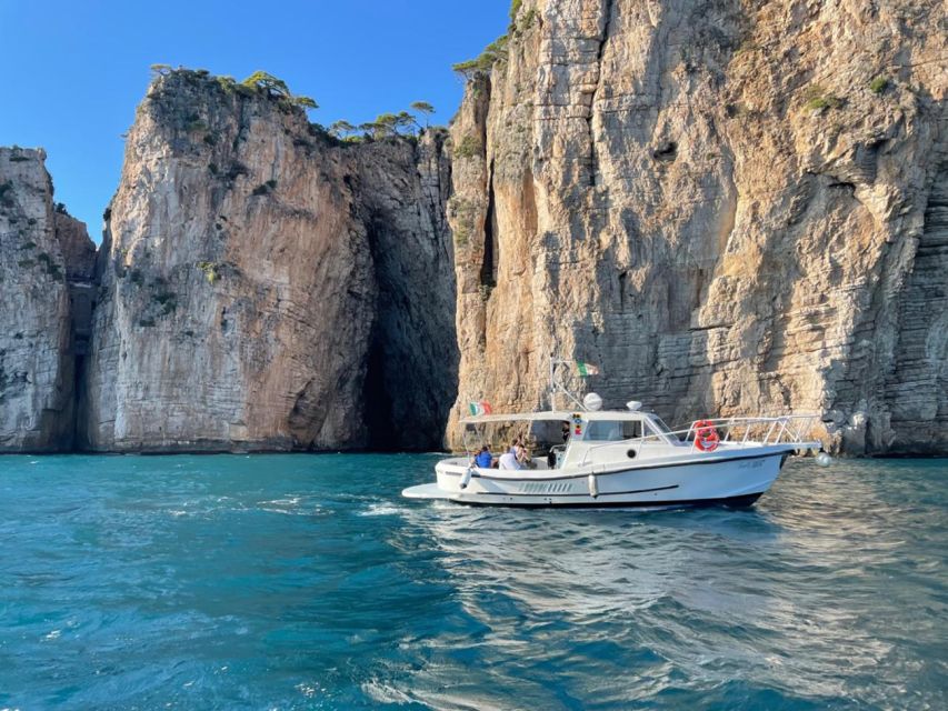 Gaeta - Sperlonga: Boat tour, swim and snorkeling, 4 hours - Castles above the Gulf of Gaeta
