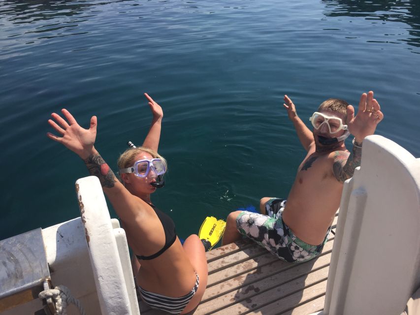 Giardini Naxos: Boat Trip Isola Bella with Snorkeling - A small group makes a practical difference
