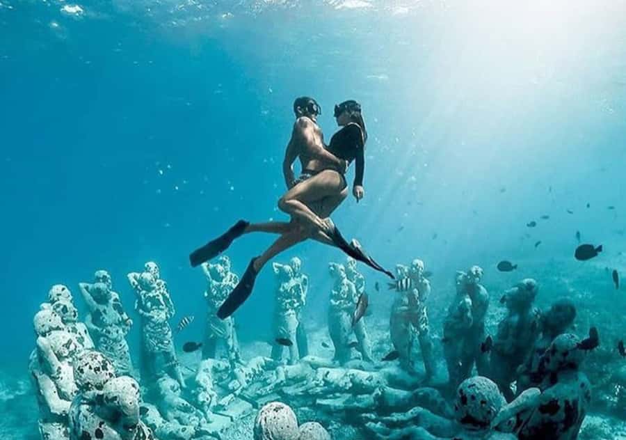 Gili T Island: Gili Snorkeling Day Trip Swim With Turtles - Gili Meno gives you a short land break