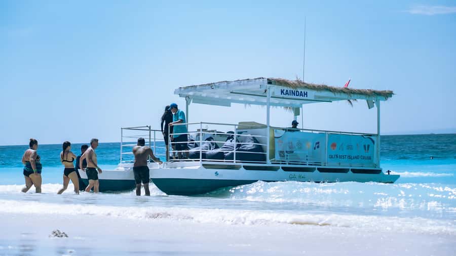 Gili Trawangan: 3-Gili Islands Snorkel Sunset Cruise w/ BBQ - Returning toward Gili Trawangan at sunset
