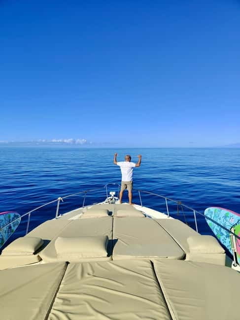 Gran Canaria: Shared yacht trip with drinks, lunch, and snorkeling - Returning along the cliffs to Puerto Rico