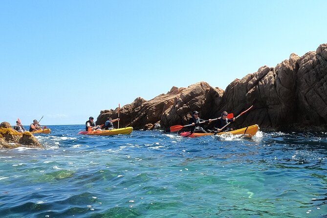 Guided Kayak & Snorkel tour to Costa Brava: Small Group and Lunch - Leaving Barcelona in a small group
