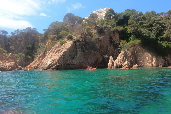 Guided Kayak & Snorkel tour to Costa Brava: Small Group and Lunch - Beach time after the water activities