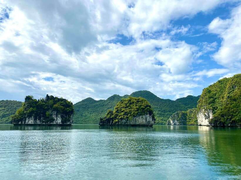Half day Lan Ha Bay excursion ( 4 hours ): Kayaking, Snorkel - What the $64 price gets you