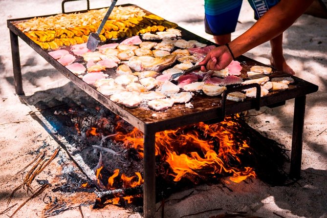 Half-Day Muri Lagoon BBQ Lunch Cruise including Snorkeling - What the glass-bottom boat adds