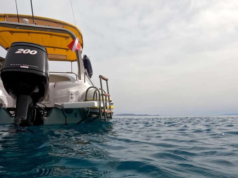 Heraklion: Boat Safari with guided snorkeling/diving tour. - The first 15 minutes: safety before speed