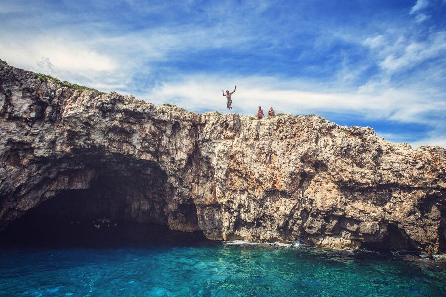 Heraklion: Dia Island Morning Sailing Trip with Snorkeling - The return sail and Heraklion views