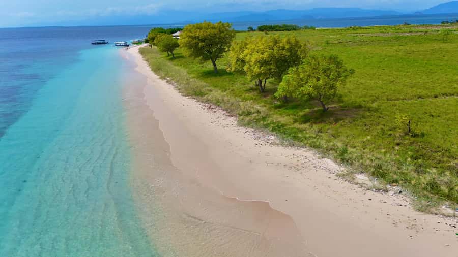 Hidden Gili's Lombok Snorkeling Daily Tour - The long road from Lombok’s hotels