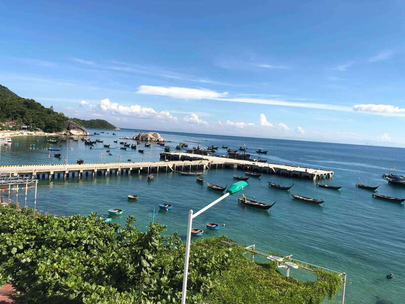 Hoi An: Cham Island and Bai Xep Day Tour with Snorkeling - The speedboat ride from Hoi An