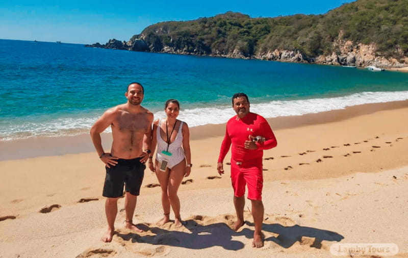 Huatulco: National Park Hiking and Snorkeling Tour - A 45-minute walk through Huatulco National Park