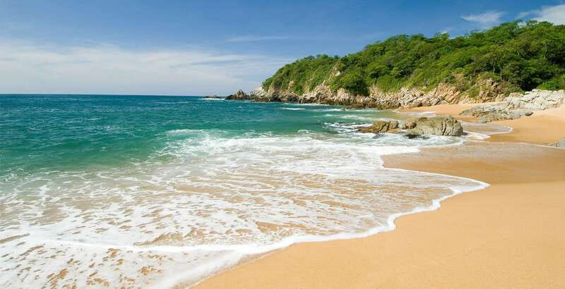 Huatulco: Premium Boat Tour with snorkel experience. - Two hours at Maguey Beach
