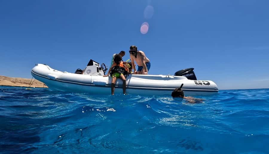 Hurghada: 4 Island Hopping Tour Dolphin, Snorkeling & Lunch - Key points at a glance