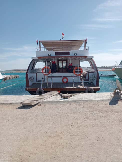 Hurghada: Dolphin & Coral Reef Snorkeling Tour with Lunch - Giftun Island and the final water activities