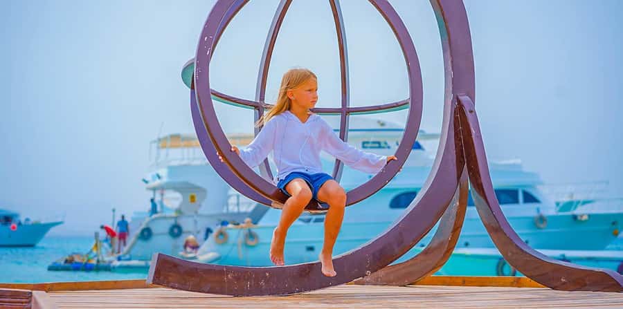 Hurghada: Hula Hula Island Boat Trip with Snorkeling & Lunch - What to pack and what to leave behind