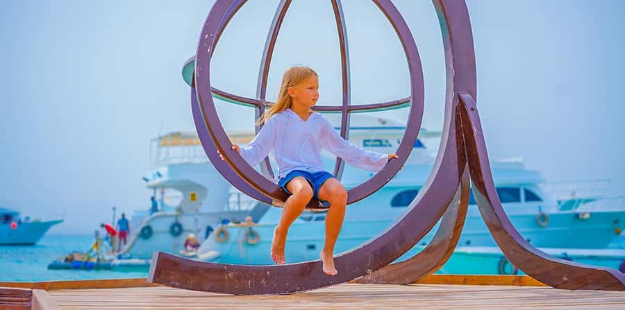 Hurghada: Paradise Island Yacht Cruise, Lunch & Snorkeling - The 7-hour morning yacht cruise
