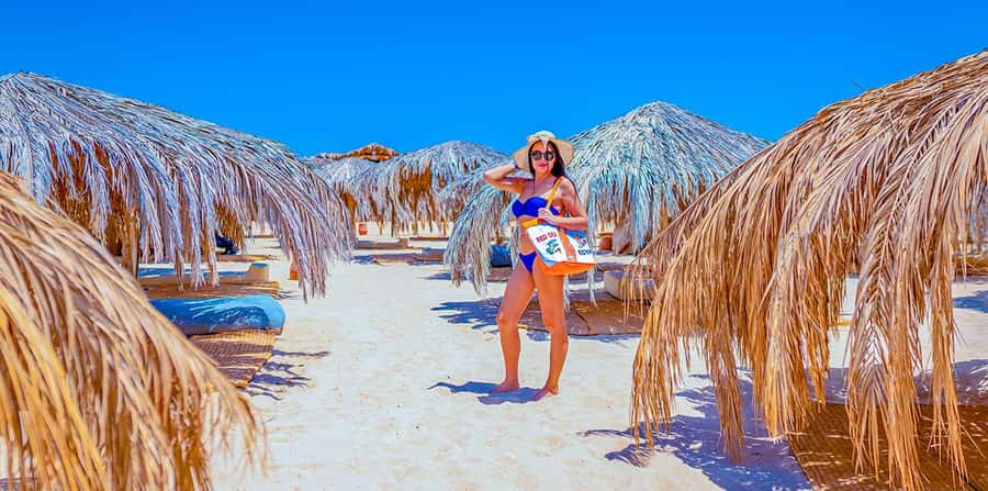 Hurghada: Paradise Island Yacht Cruise, Lunch & Snorkeling - Speedboat trips for a shorter day