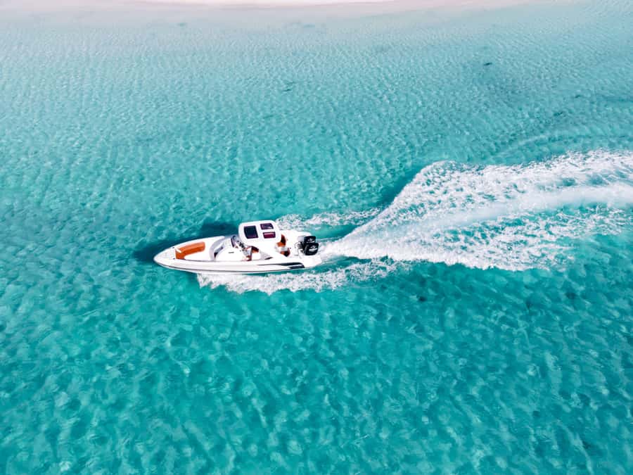 Hurghada: Paradise Speedboat w/ Optional Snorkeling & Lunch - The 20-minute speedboat ride to Paradise Island