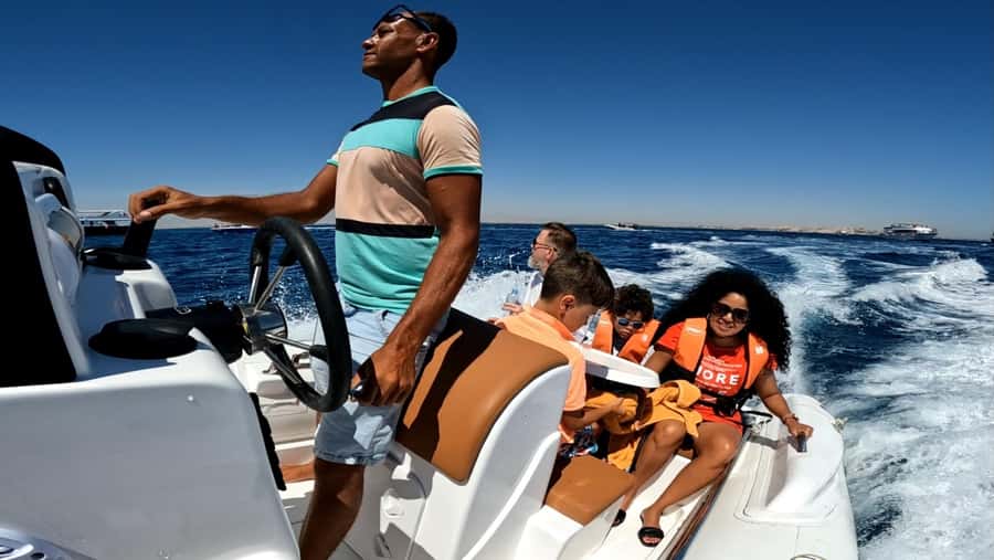 Hurghada: White Island Speedboat Tour, Snorkeling, & Lunch - The 20-minute speedboat ride to Giftun