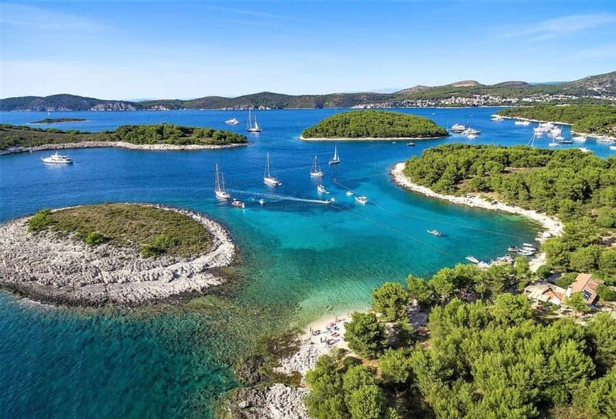Hvar: Private Sailing Boat Trip with Swimming and Snorkeling - Setting out from Riva 27 in Hvar