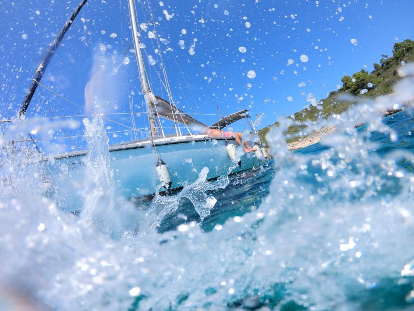 Hvar: Private Sailing Boat Trip with Swimming and Snorkeling - Swimming and snorkeling without a crowded deck