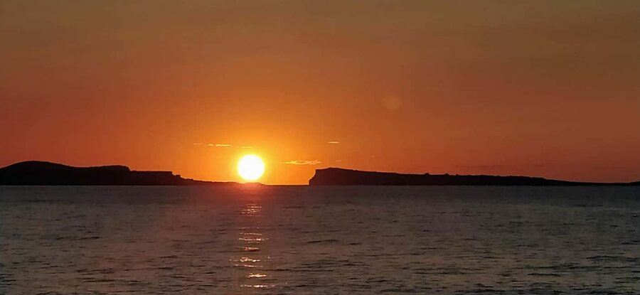 Ibiza: Snorkeling, Sunset Beach and Cave Boat Trip - What the three-hour trip is really like