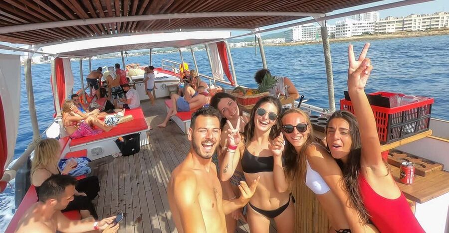 Ibiza: Sunset Boat Trip with Snorkeling, Kayaking, & Drinks - Practical tips before you book