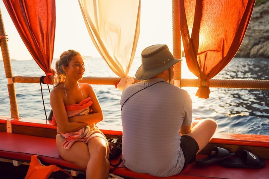 Ibiza: Sunset Boat Trip with Snorkeling, Kayaking, & Drinks - Kayaking and stand-up paddleboarding