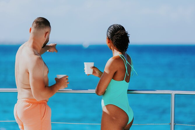 Iconic Aruba Sail and Snorkel Experience - What the crew adds to the afternoon