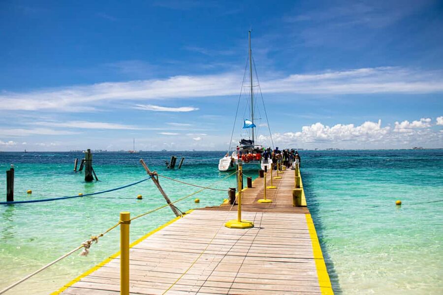 Isla Mujeres: Catamaran Ride with Open Bar, Snorkeling, and Lunch - Quick facts about the Isla Mujeres sailing day