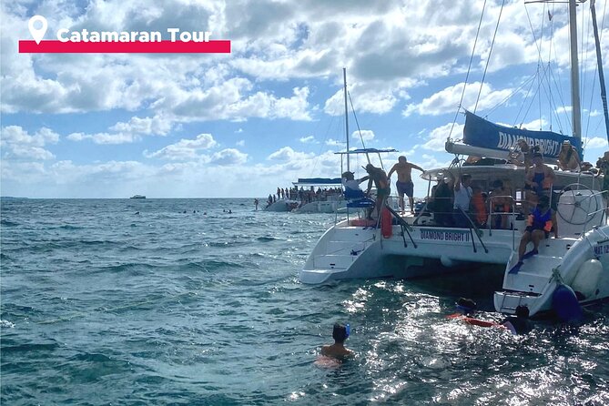 Isla Mujeres Catamaran + Snorkel + Open Bar on board + Buffet - Snorkeling in Open Water